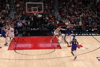 赛事平台-约基奇第2次半场被驱逐！本赛季NBA裁判戏太多？